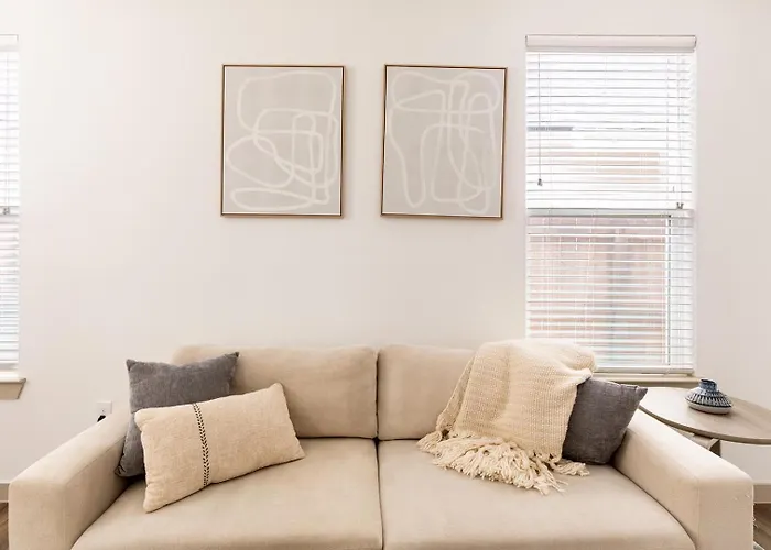Apartment Landing Modern 1bd Yoga Gym