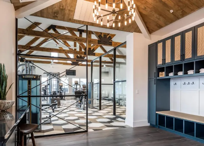 Landing Modern 1bd Yoga Gym Apartment Fort Worth