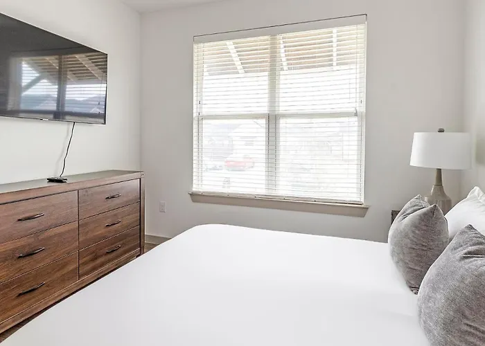 Apartment Landing Modern 1bd Yoga Gym *