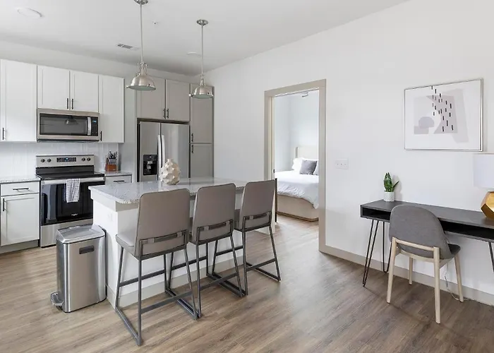 Landing Stunning 1Bd Pool Yoga Studio