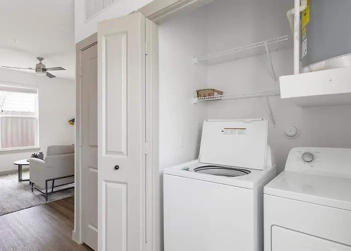Apartamento Landing Stunning 1Bd Pool Yoga Studio